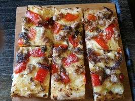 Невероятни пица класик софия 27
